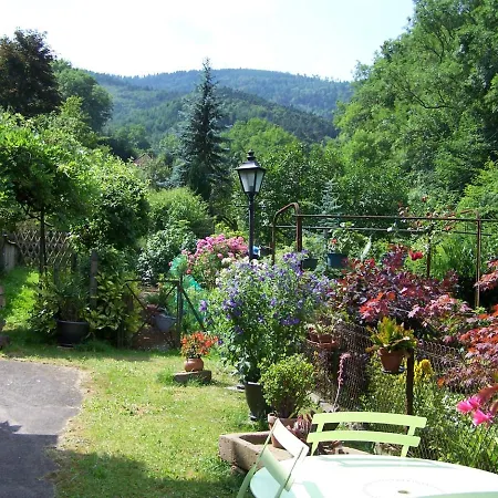 Aux Sapins Apartmán *